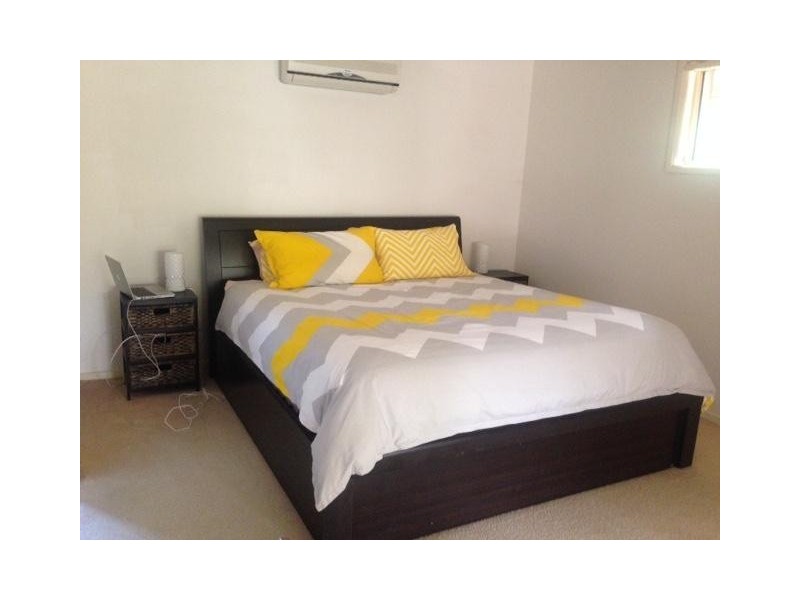 53 Gawain Drive Ormeau/26 Fortune St, Coomera QLD 4209