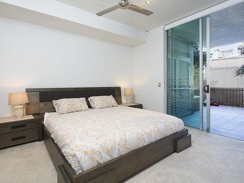 20 Newstead Terrace, Newstead QLD 4006