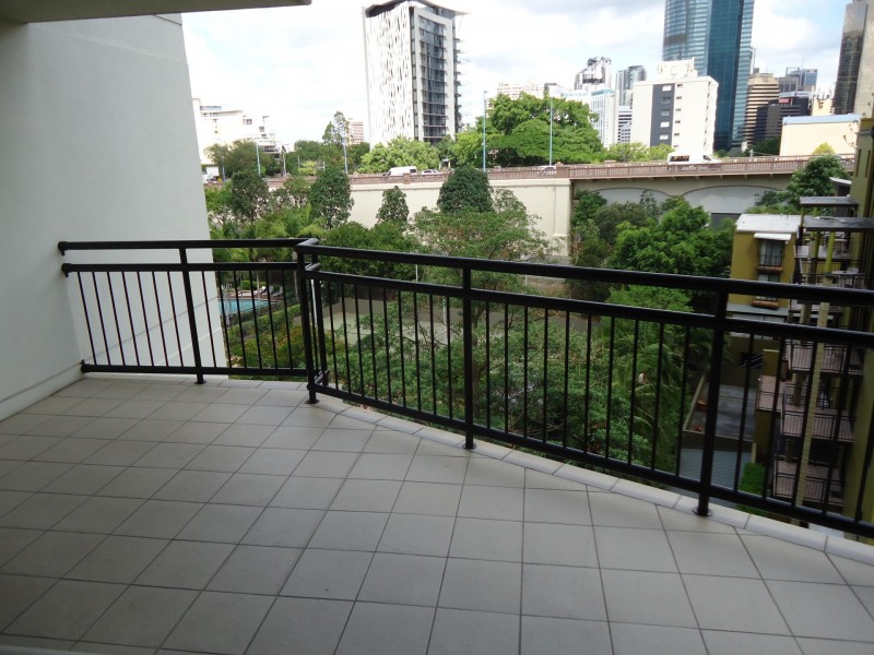 15 Goodwin Street, Kangaroo Point QLD 4169