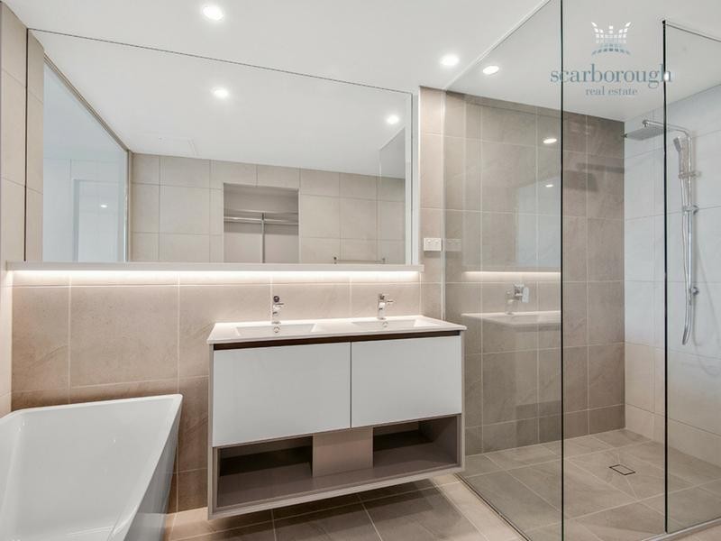 Apartment 33/113 Landsborough Ave, Scarborough QLD 4020