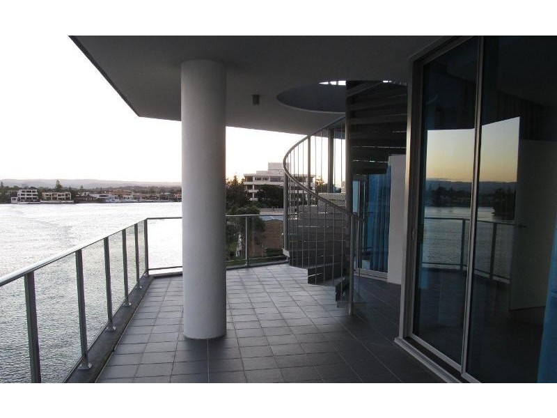 405/30-32 Paradise Island, Surfers Paradise QLD 4217