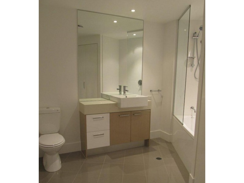 405/30-32 Paradise Island, Surfers Paradise QLD 4217