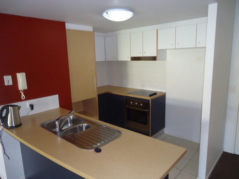 15 Goodwin Street, Kangaroo Point QLD 4169