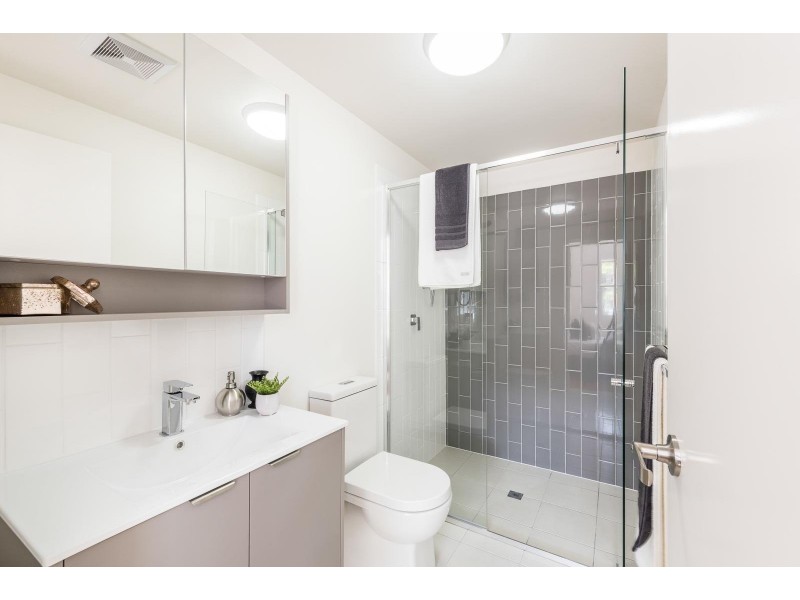 28 McGregor Ave, Lutwyche QLD 4030