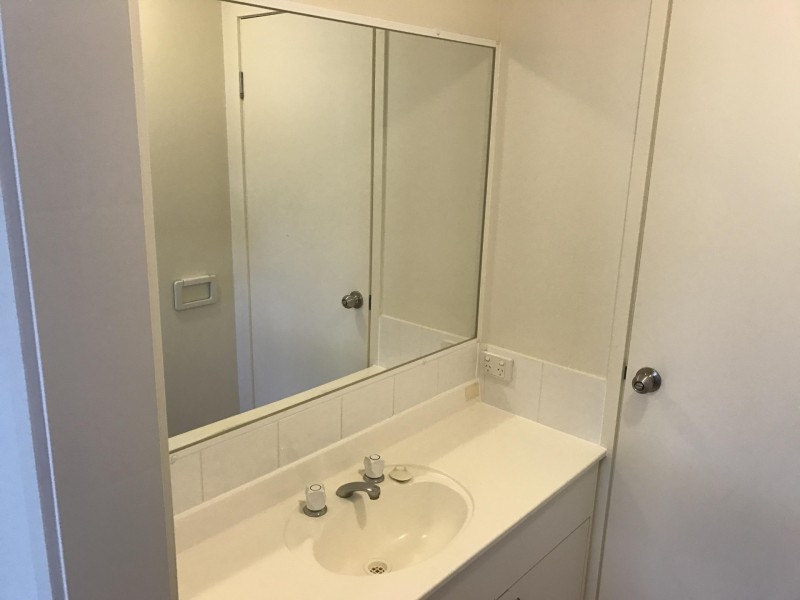 16-26 Waverley Street, Southport QLD 4215