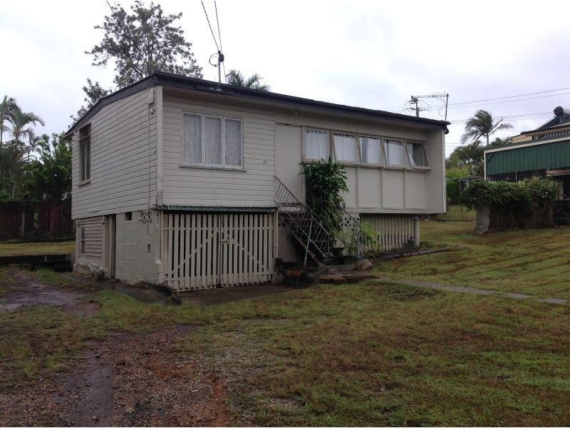 42 Bruce Road, Woodridge QLD 4114