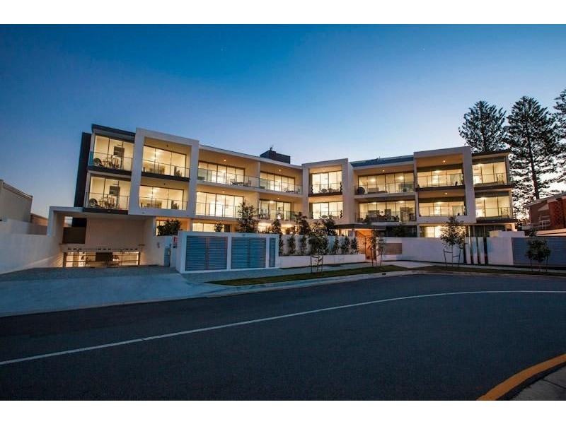 209/30 Paradise Island, Surfers Paradise QLD 4217