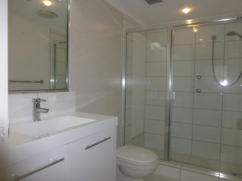 2 Admiralty Drive, Surfers Paradise QLD 4217