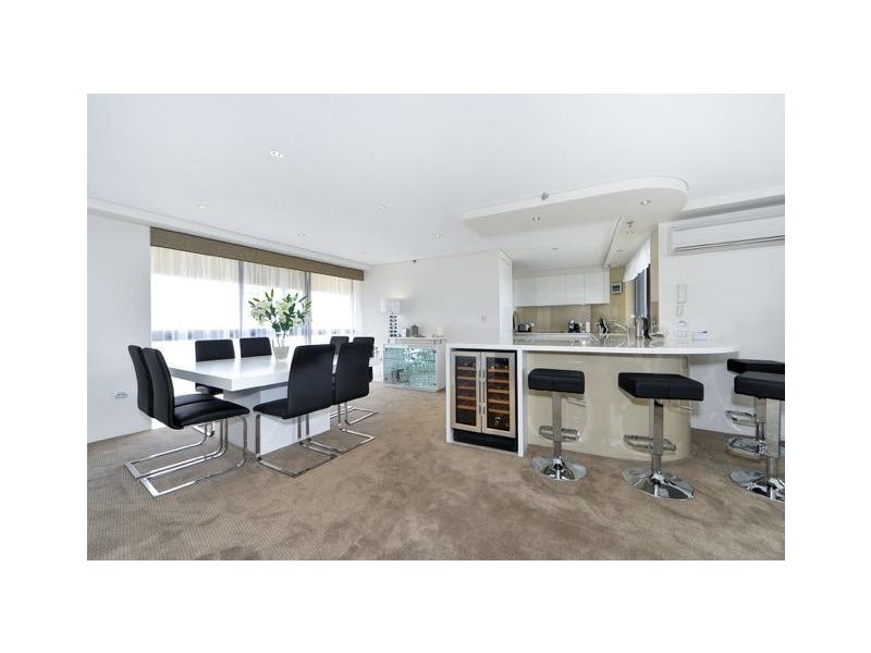 47/13 Cunningham Ave, Main Beach QLD 4217