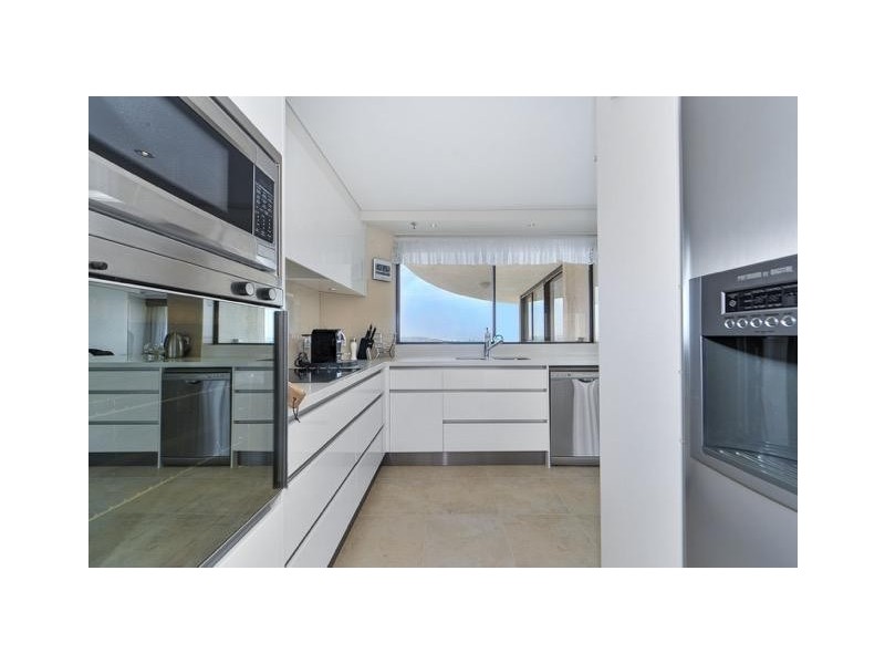 47/13 Cunningham Ave, Main Beach QLD 4217