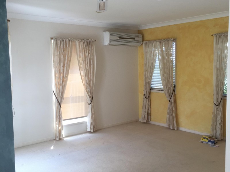 @ Corina Close, Robina QLD 4226