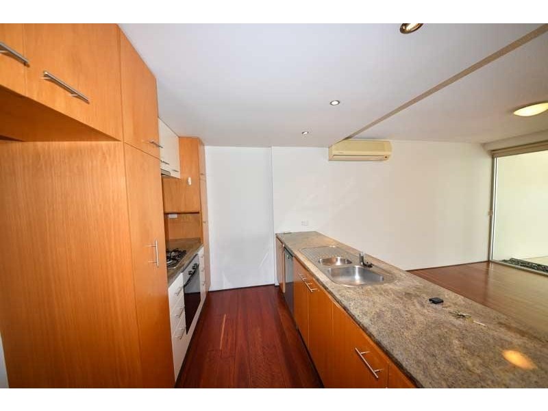 8 – 12 Macquarie St, Teneriffe QLD 4005