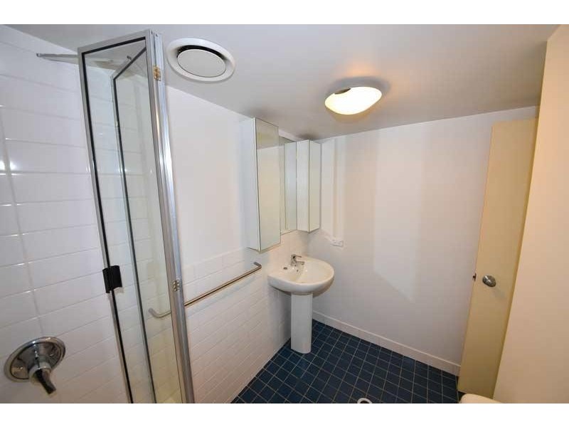 8 – 12 Macquarie St, Teneriffe QLD 4005