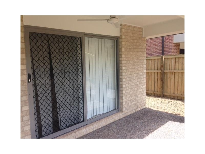 Unit 2/16 Suprize Avenue, Brassall QLD 4305