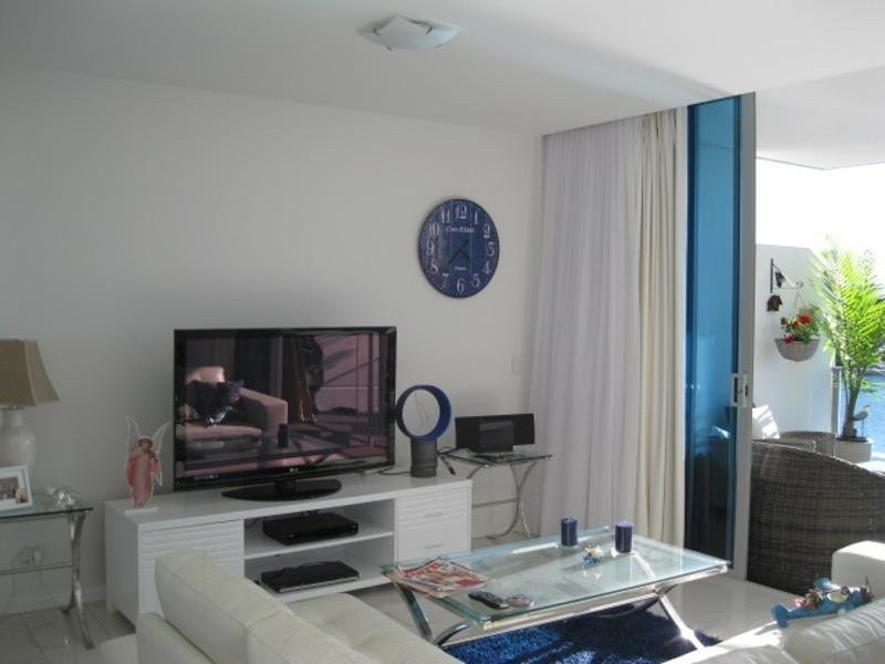 404/30-32 Paradise Island, Surfers Paradise QLD 4217