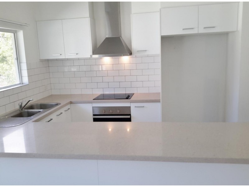 189-203 Mayers Street, Manunda QLD 4870