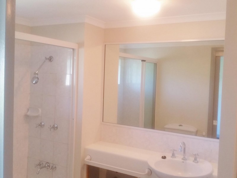 189-203 Mayers Street, Manunda QLD 4870