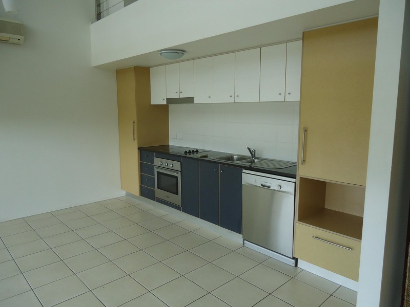 15 Goodwin Street, Kangaroo Point QLD 4169