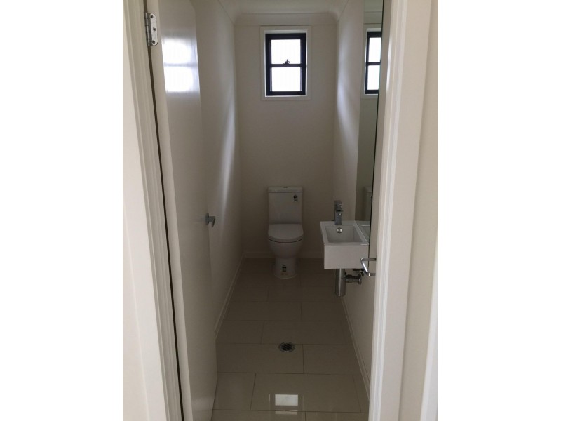 57 Easthill Dr, Robina QLD 4226