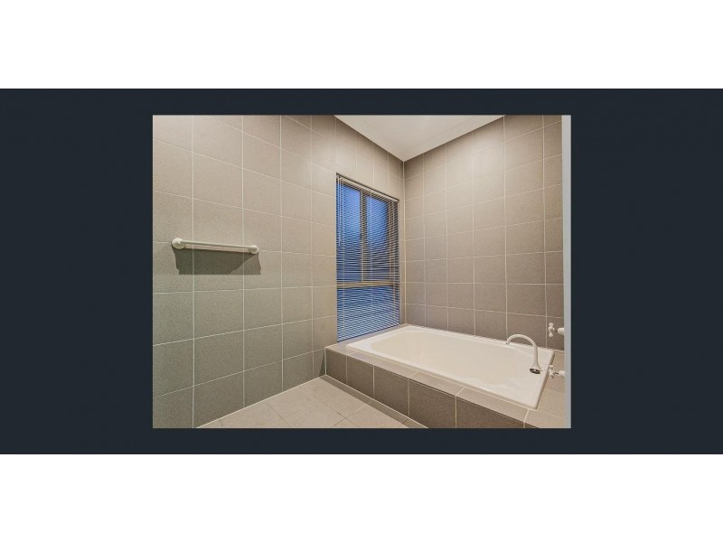 @/178 Palm Meadows Drive, Carrara QLD 4211
