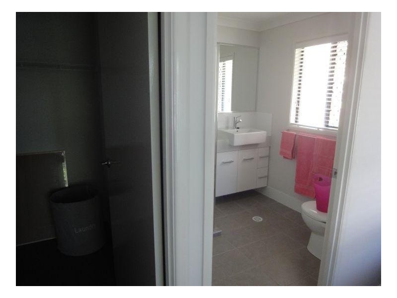 16a Cricket Street, Coopers Plains QLD 4108