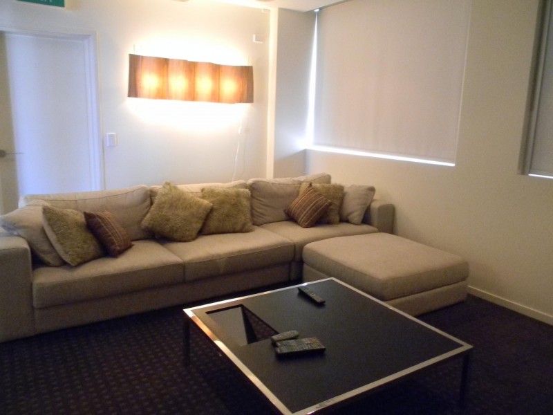 201/21-31 CYPRESS AVENUE, Surfers Paradise QLD 4217