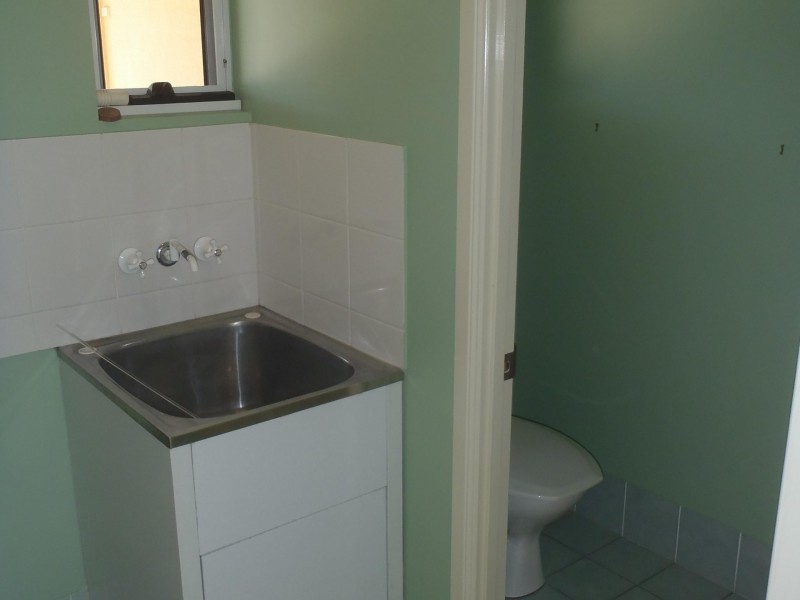 Unit 6/5-15 McGregor St, Mooroobool QLD 4870