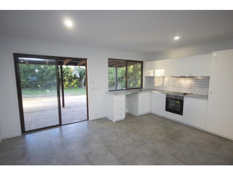 24 Lefroy Drive, Coombabah QLD 4216