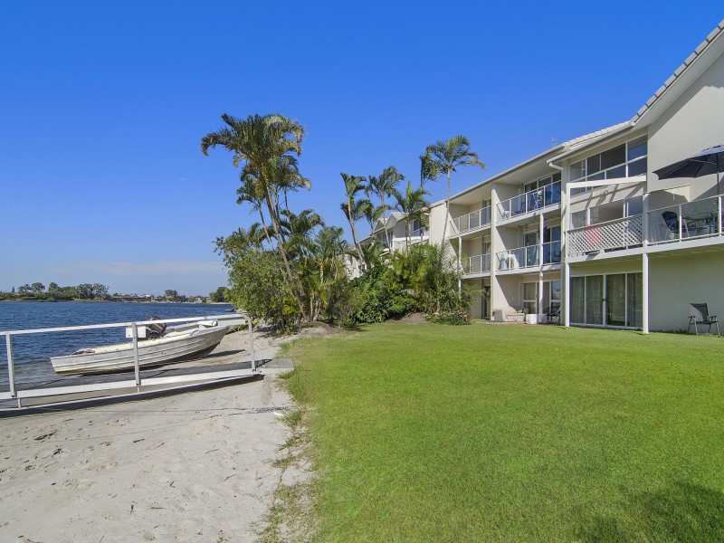 Unit 09/300 cottesloe, Mermaid Waters QLD 4218