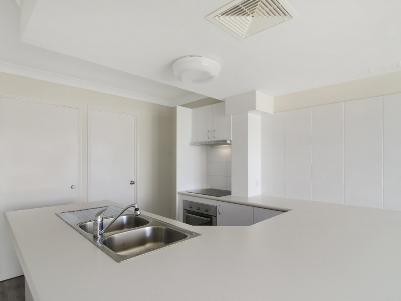 Unit 09/300 cottesloe, Mermaid Waters QLD 4218