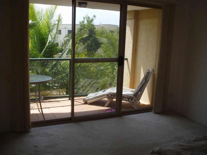 B @/152 Palm Meadows Drive, Carrara QLD 4211