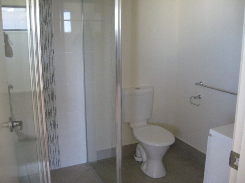 165 Ann st, Kallangur QLD 4503