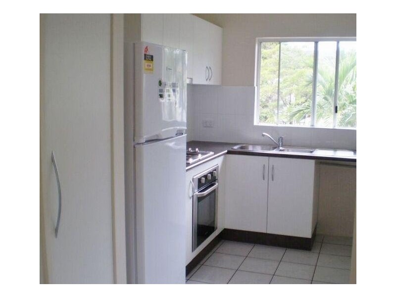 36-38 Patience Street, Manoora QLD 4870