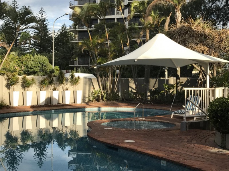 Unit 2/13 Cunningham Ave, Main Beach QLD 4217