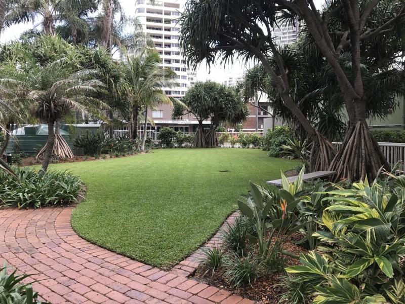 Unit 2/13 Cunningham Ave, Main Beach QLD 4217