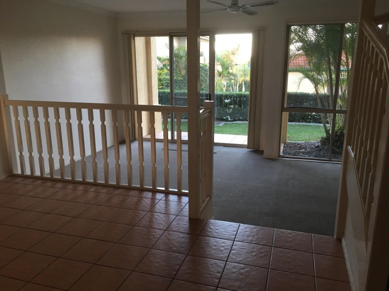 B @/152 Palm Meadows Drive, Carrara QLD 4211