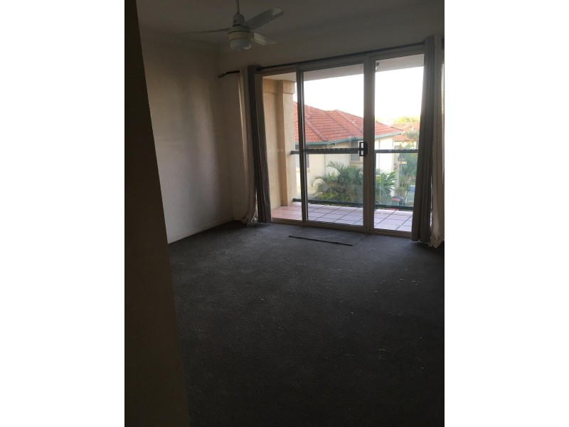 B @/152 Palm Meadows Drive, Carrara QLD 4211