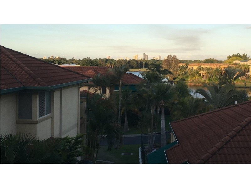 B @/152 Palm Meadows Drive, Carrara QLD 4211