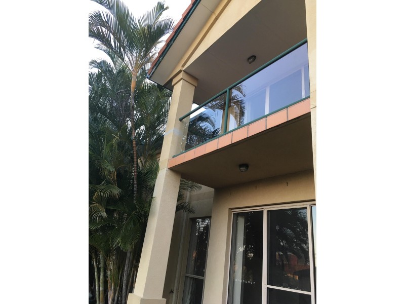 B @/152 Palm Meadows Drive, Carrara QLD 4211