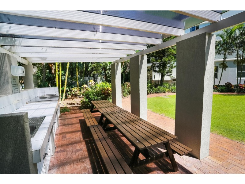 1-9 Hughes Avenue, Main Beach QLD 4217