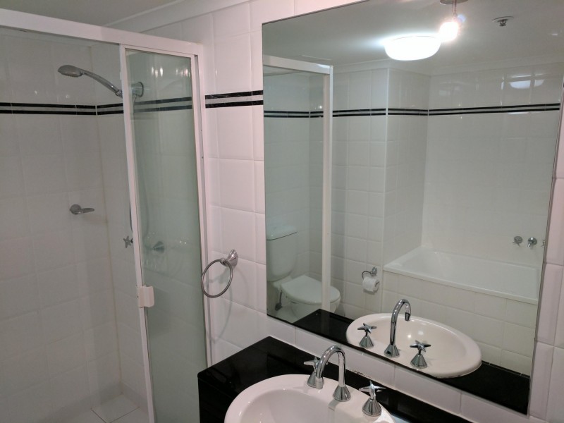 1-9 Hughes Avenue, Main Beach QLD 4217