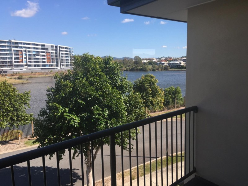 Varsity Lakes QLD 4227