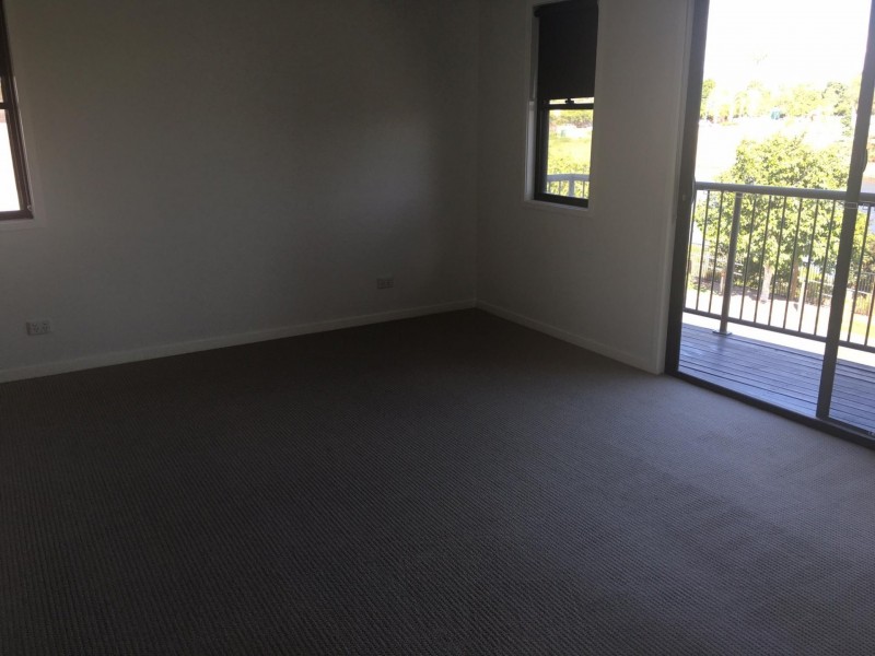 Varsity Lakes QLD 4227