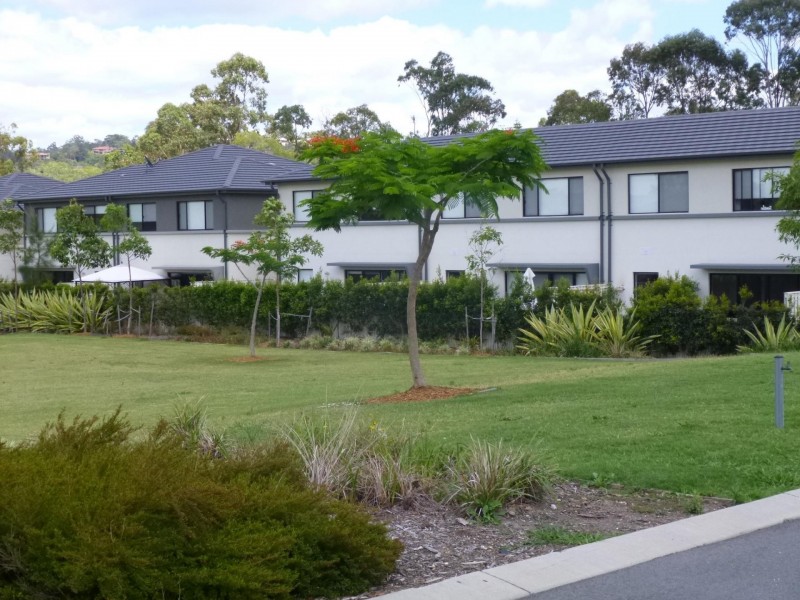 1/2 Bourton Road, Merrimac QLD 4226