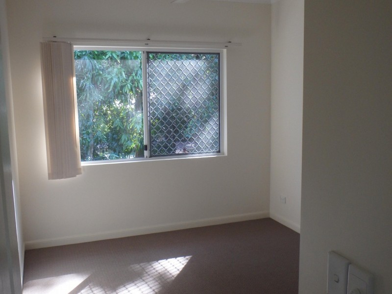 Unit 30/5-15 McGregor, Mooroobool QLD 4870