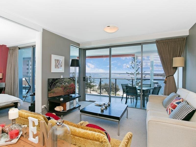 438 Marine Parade, Biggera Waters QLD 4216