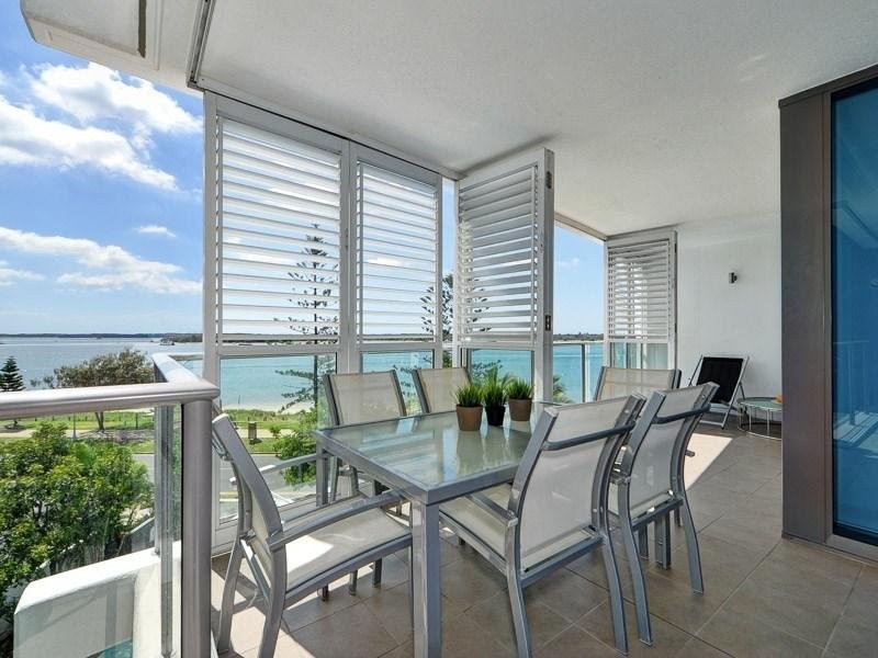 438 Marine Parade, Biggera Waters QLD 4216