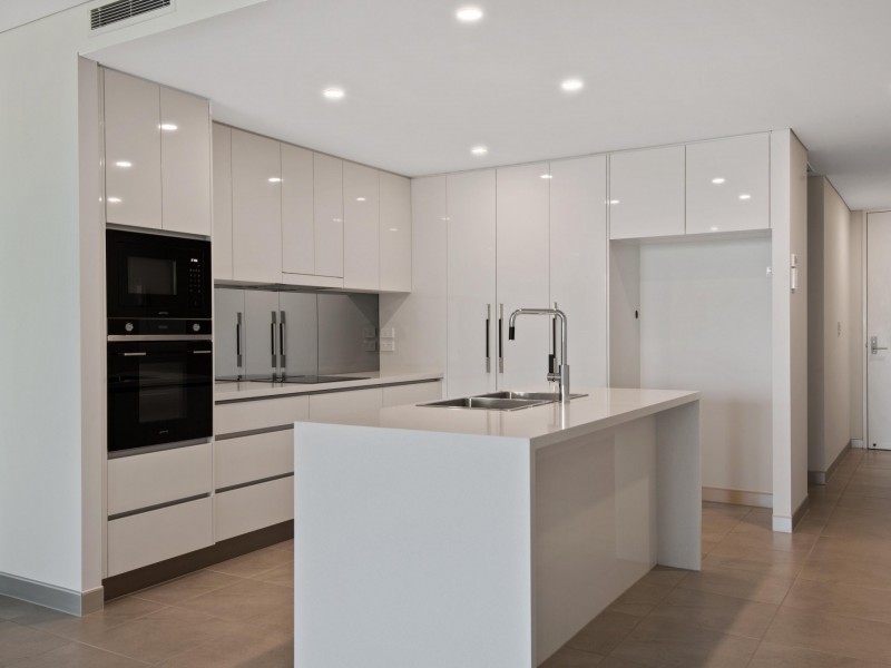 111/113 Landsborough Ave, Scarborough QLD 4020