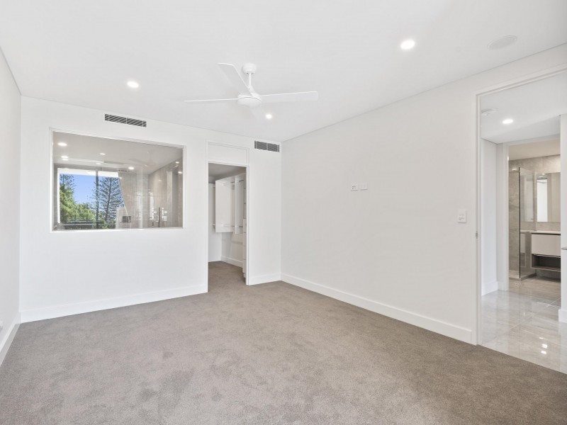 111/113 Landsborough Ave, Scarborough QLD 4020