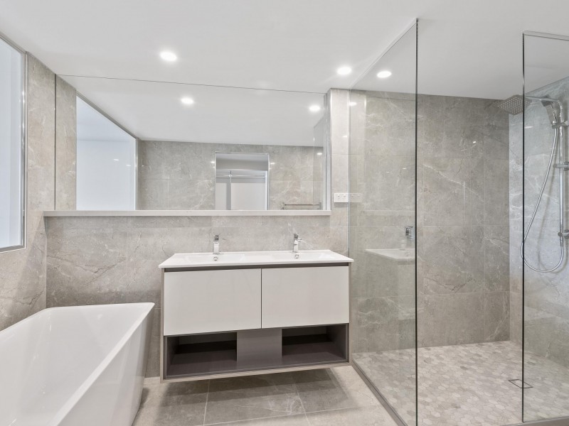 111/113 Landsborough Ave, Scarborough QLD 4020